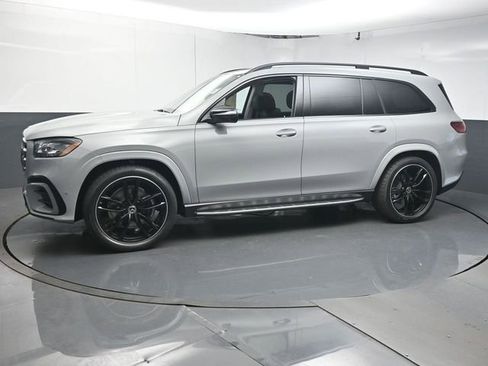New 2026 Mercedes-Benz GLS 450 4MATIC image 4
