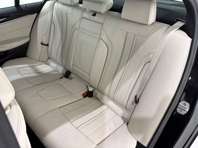 Used 2021 BMW 530i xDrive w/ Convenience Package AWD/4WD image 16