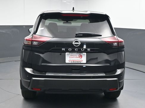New 2026 Nissan Rogue SV image 7