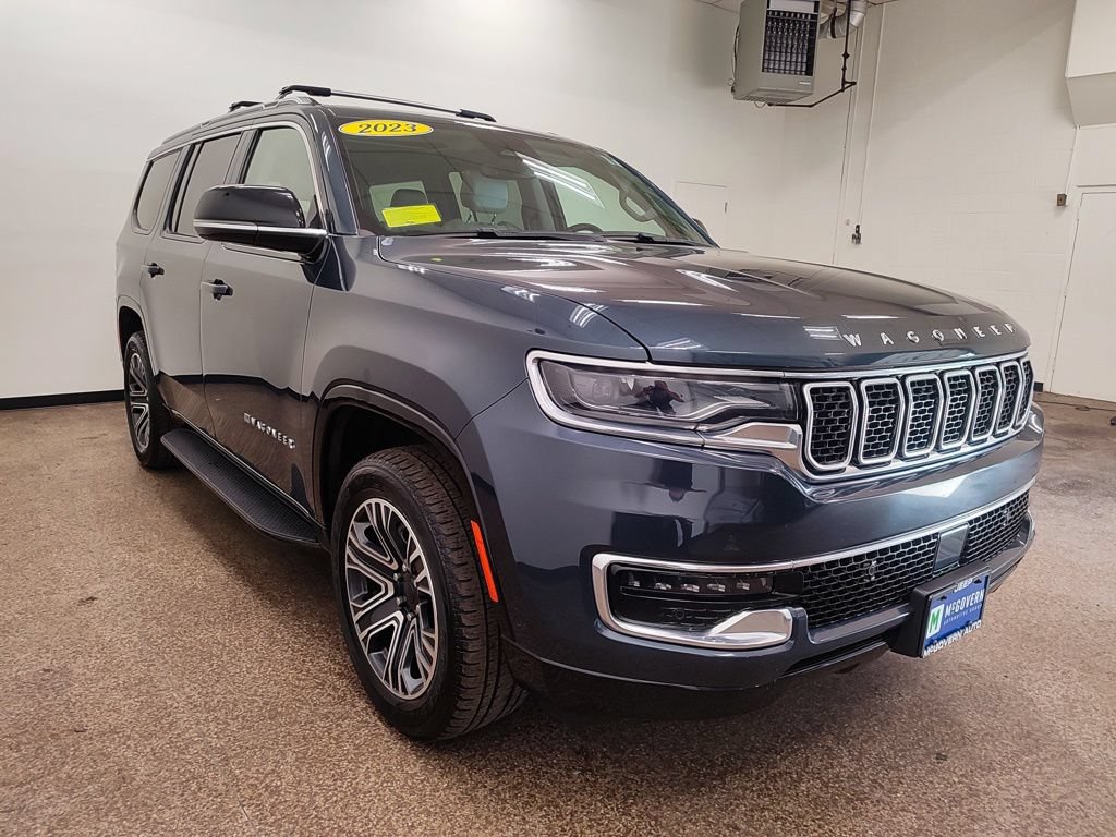 Used 2023 Jeep Wagoneer 4WD w/ Premium Group I image 8
