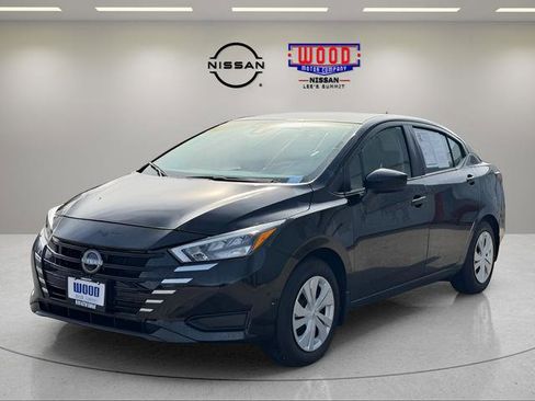 Used 2025 Nissan Versa S w/ Trunk Package image 7