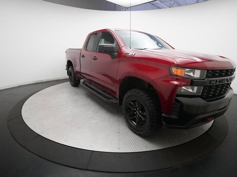 Used 2019 Chevrolet Silverado 1500 Custom Trail Boss w/ Custom Convenience Package image 13