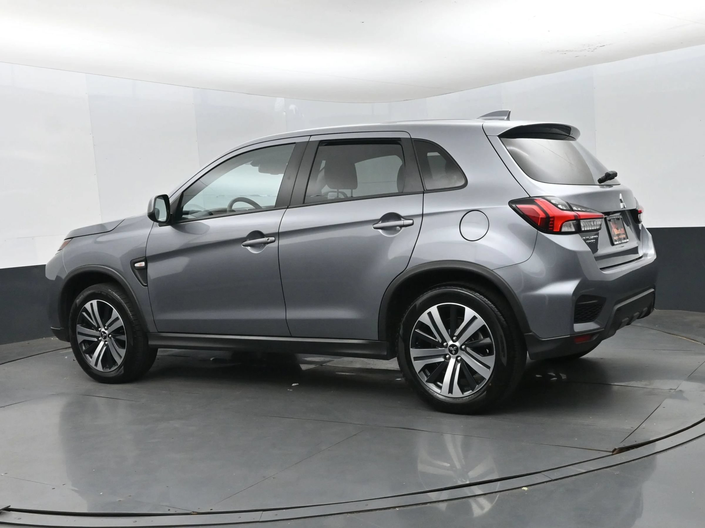 Used 2026 Mitsubishi Outlander Sport ES AWD/4WD image 7