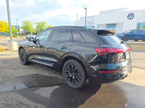 Used 2024 Audi Q8 e-tron Prestige w/ Prestige Package AWD/4WD image 3