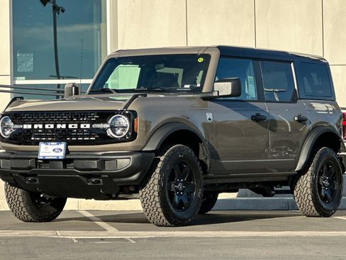 New 2025 Ford Bronco Big Bend image 7