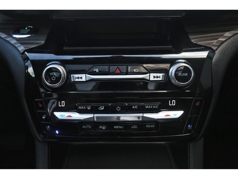 Used 2021 Ford Explorer Limited w/ Equipment Group 301A RWD image 28