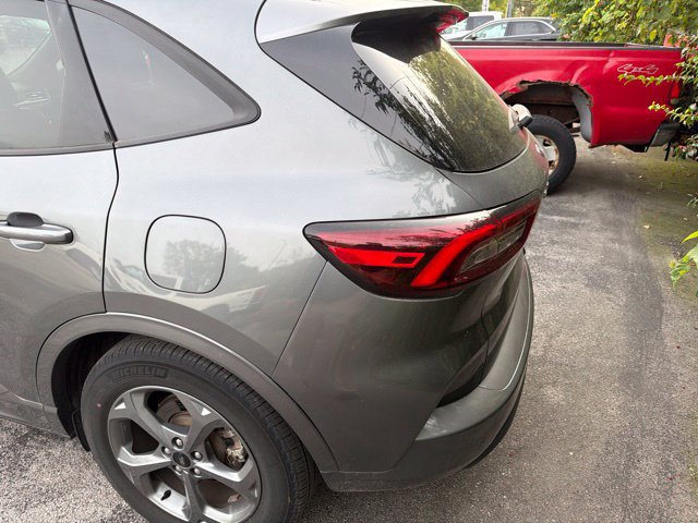 Used 2023 Ford Escape ST-Line w/ Tech Pack #1 FWD image 8