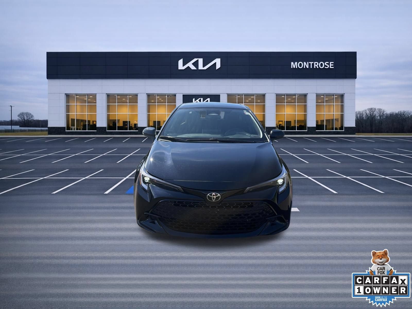 Used 2024 Toyota Corolla SE FWD image 2