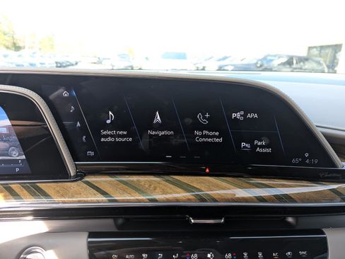 Used 2022 Cadillac Escalade Premium Luxury Platinum AWD/4WD image 20
