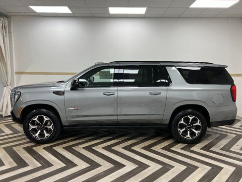 New 2026 GMC Yukon XL AT4 Ultimate AWD/4WD image 3