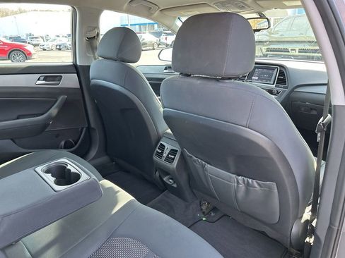 Used 2019 Hyundai Sonata SEL w/ Winter Weather Package image 44