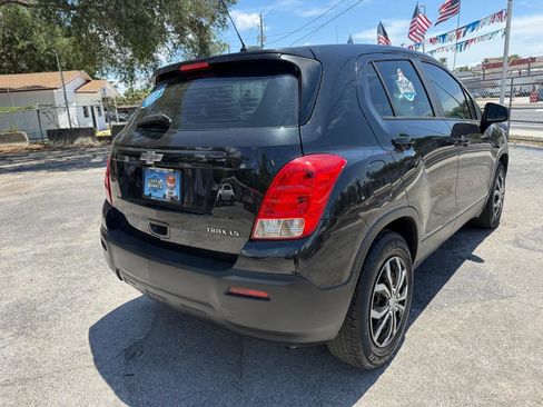 Used 2015 Chevrolet Trax LS FWD image 6