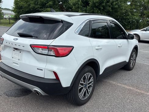 Used 2021 Ford Escape SEL AWD/4WD image 3