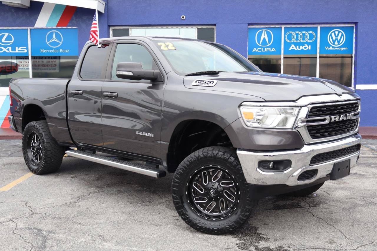 Used 2022 RAM 1500 Big Horn RWD image 3