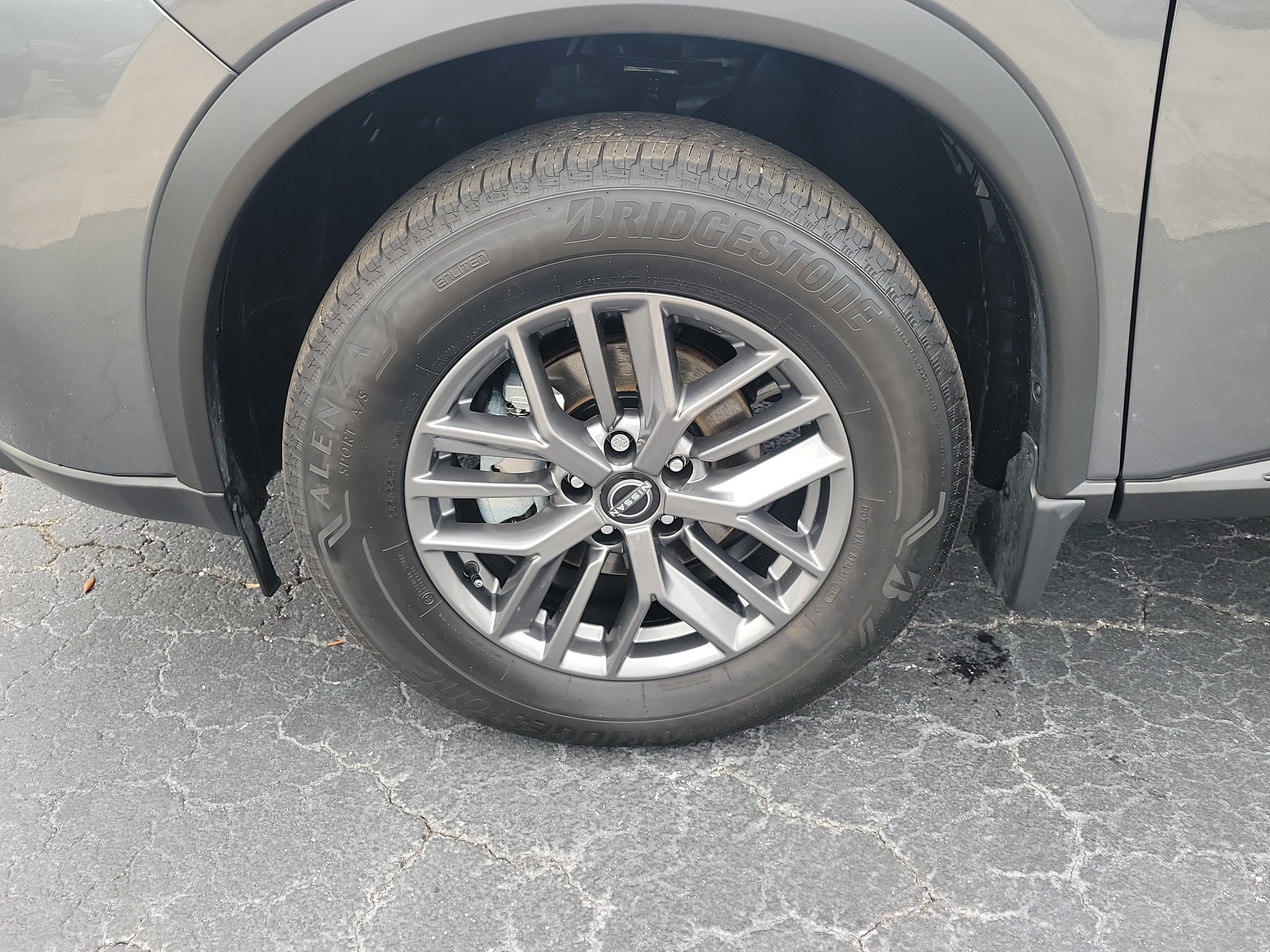Certified 2025 Nissan Rogue S FWD image 4