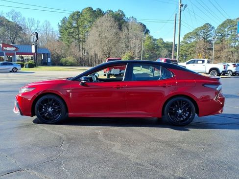 Used 2023 Toyota Camry XSE image 4