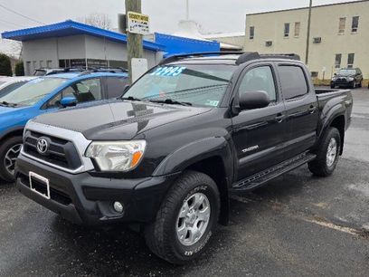 Used 2013 Toyota Tacoma 4x4 Double Cab w/ TRD Off-Road Pkg