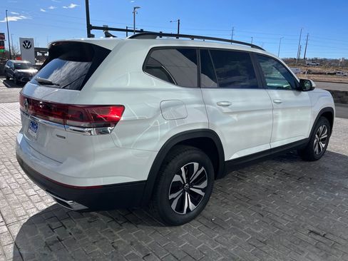 New 2026 Volkswagen Atlas SE image 5