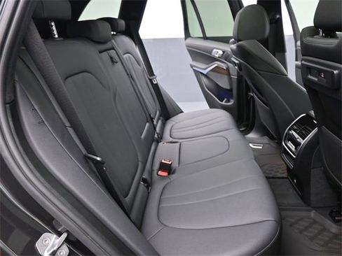 Used 2020 BMW X5 sDrive40i w/ Premium Package image 29