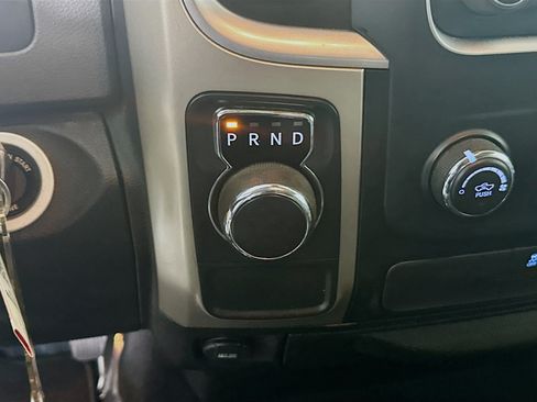 Used 2019 RAM 1500 Classic SLT RWD image 20