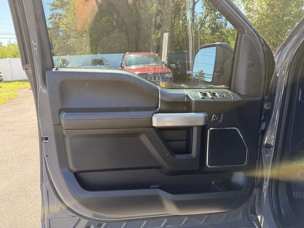 Used 2018 Ford F150 Lariat w/ Equipment Group 502A Luxury AWD/4WD image 10