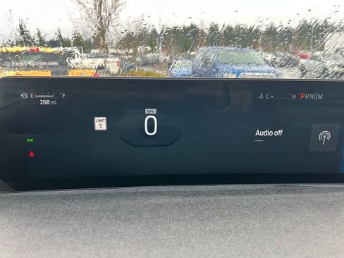 Certified 2025 Ford Expedition Active image 21