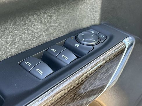 Certified 2022 Chevrolet Silverado 1500 LT RWD image 20