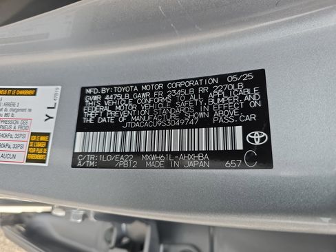 Used 2025 Toyota Prius Plug-In Hybrid image 37