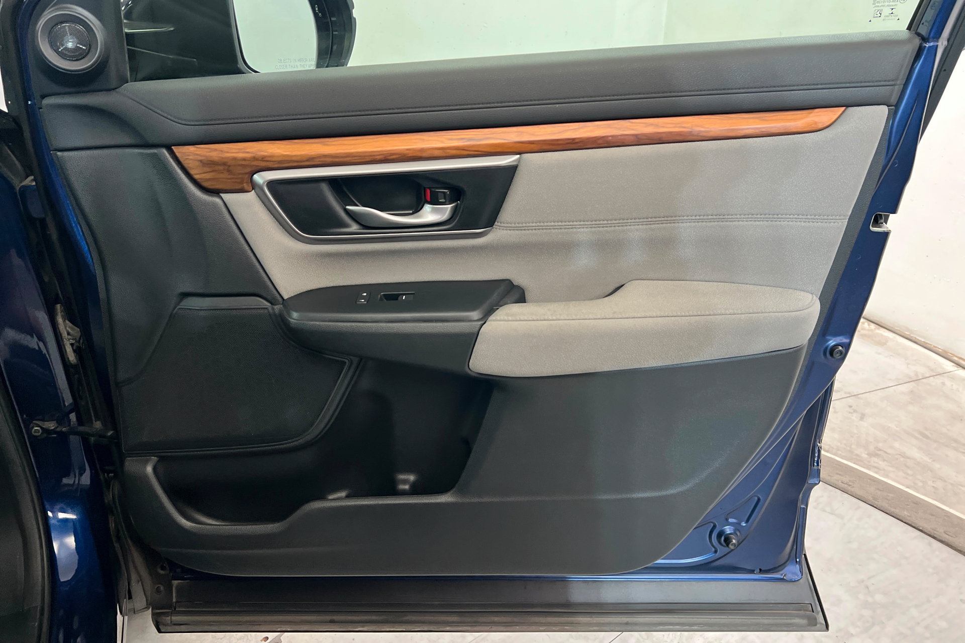 Used 2019 Honda CR-V EX image 24