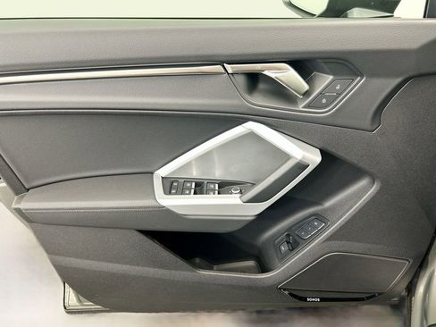 New 2025 Audi Q3 2.0T Premium image 22