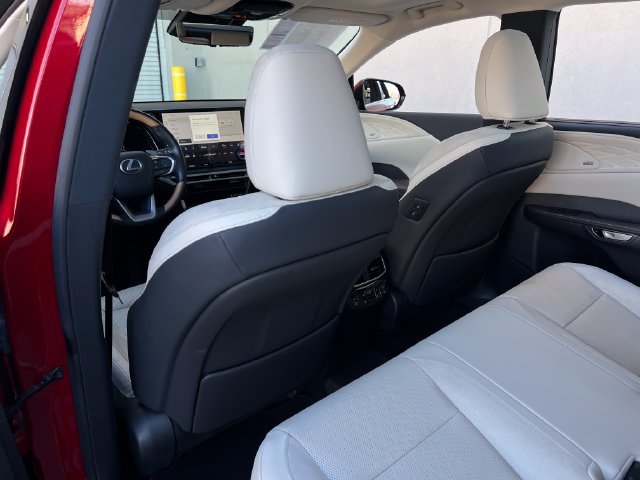 Used 2024 Lexus RX 450h AWD w/ Convenience Package image 27