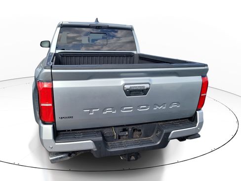 Used 2024 Toyota Tacoma Limited AWD/4WD image 6