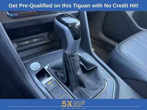 Used 2024 Volkswagen Tiguan SE image 19