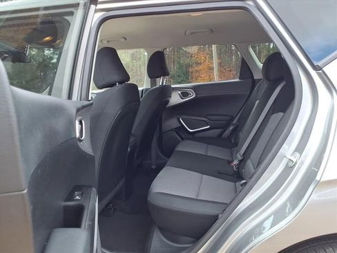 Used 2024 Kia Soul LX w/ Option Group 015 image 18