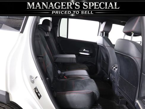 Used 2022 Mercedes-Benz GLB 250 4MATIC image 50