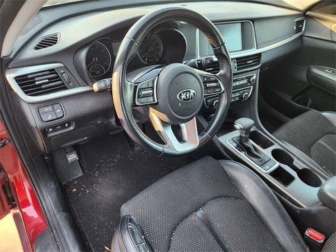 Used 2019 Kia Optima S image 8