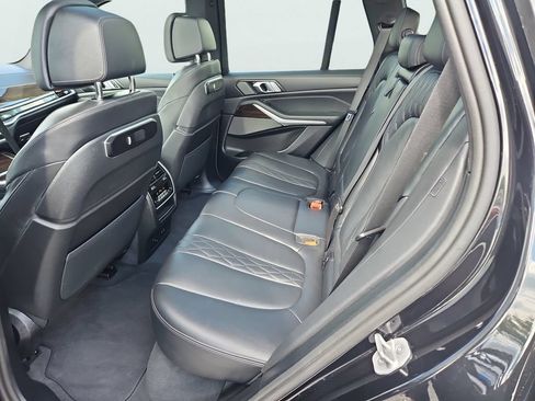 Used 2025 BMW X5 xDrive50e AWD/4WD image 38