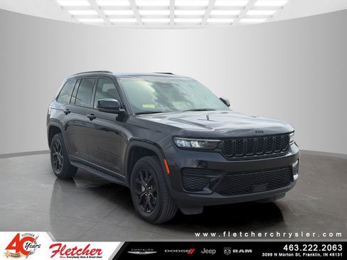 Used 2024 Jeep Grand Cherokee Altitude AWD/4WD image 1