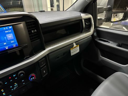 New 2026 Ford F250 XL w/ XL Chrome Package RWD image 30