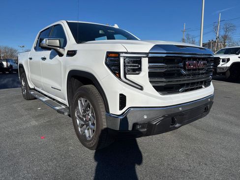 New 2025 GMC Sierra 1500 SLT w/ SLT Premium Plus Package image 8