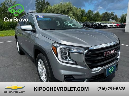 Certified 2024 GMC Terrain SLE AWD/4WD image 1