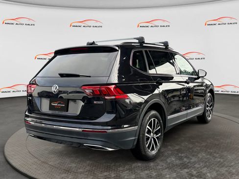 Used 2021 Volkswagen Tiguan SE w/ Panoramic Sunroof Package AWD/4WD image 10