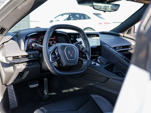 Used 2025 Chevrolet Corvette Stingray Preferred Cpe w/ Stealth Interior Trim Package image 25