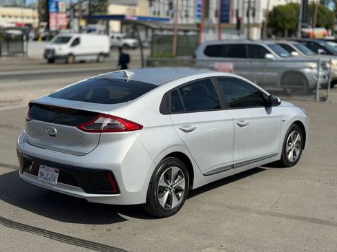 Used 2019 Hyundai Ioniq Electric image 14