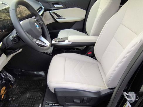 New 2026 BMW X1 xDrive28i w/ Convenience Package image 17