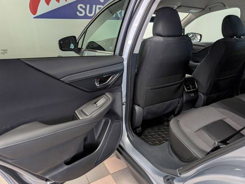 Used 2025 Subaru Outback Premium image 28