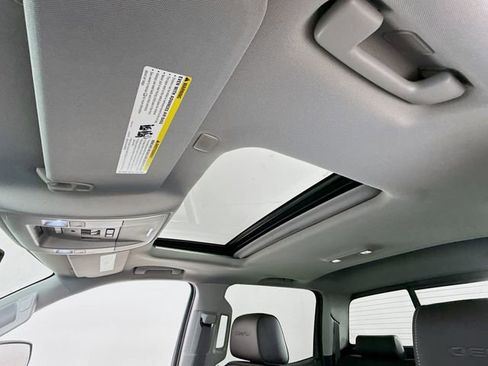 Used 2018 GMC Sierra 1500 Denali w/ Denali Ultimate Package image 23