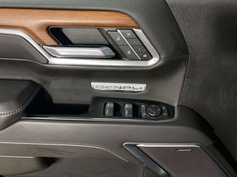 Used 2022 GMC Sierra 1500 Denali w/ Denali Reserve Package AWD/4WD image 13