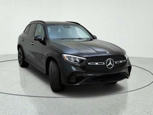 Certified 2026 Mercedes-Benz GLC 300 4MATIC image 4