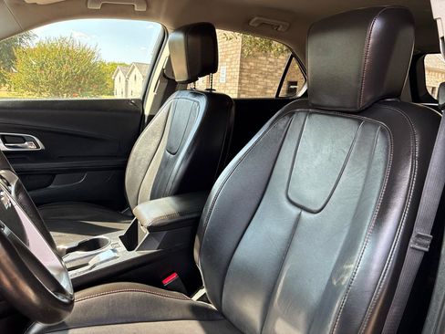 Used 2017 Chevrolet Equinox Premier w/ Enhanced Convenience Package FWD image 24